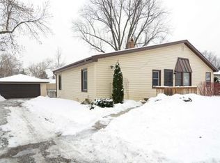 550 W 3rd St, Elmhurst, IL 60126