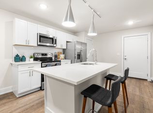 214 Vine St #602, Philadelphia, PA 19106