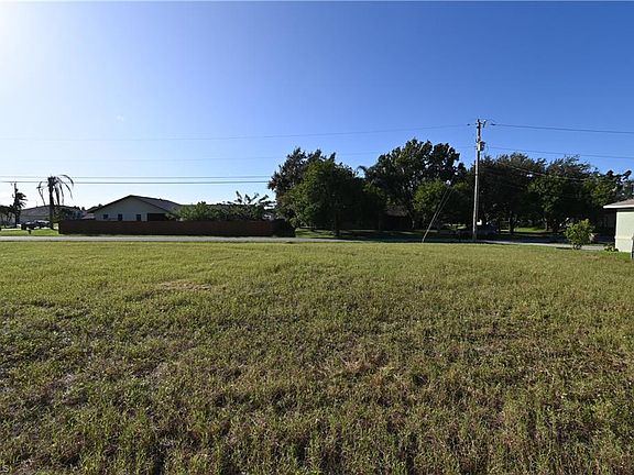 5th image of 1829 NE 2nd St