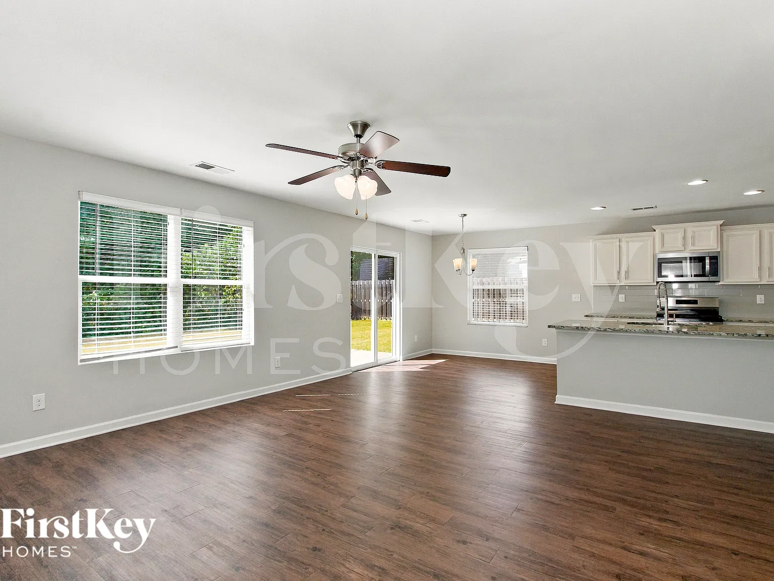 5 bed, 3.0 bath, 2538 sqft, $2,265 — Photo 3