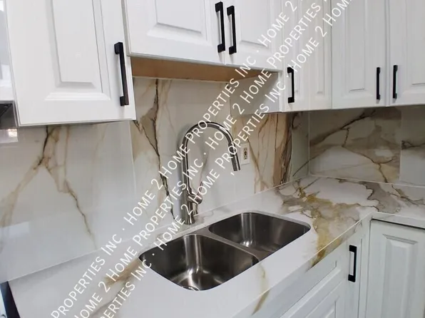 561 Parent Ave #10, Windsor, ON N9A 2C2