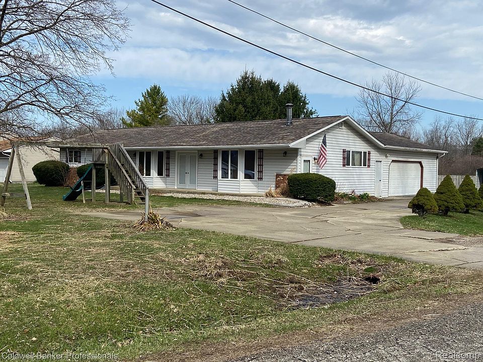 1st image of 3886 Poit Dr