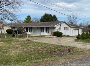 3886 Poit Dr, Lapeer, MI