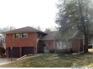 55 Will Vina Dr, Collinsville, IL 62234