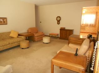 5215 N Potawatomie #103, Chicago, IL 60656