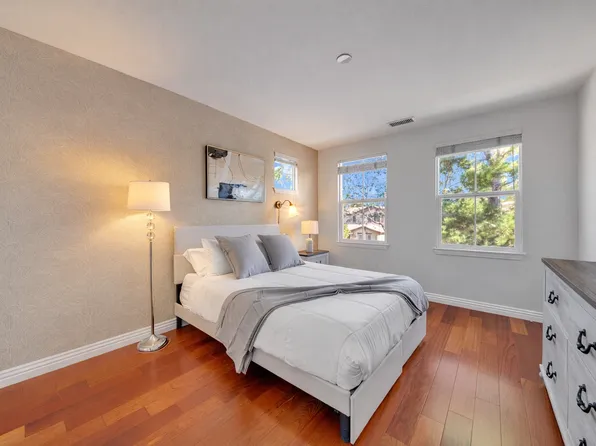 17 Riveroaks, Irvine, CA 92602