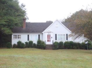 116 Edwards Point, Lake Lure, NC 28746