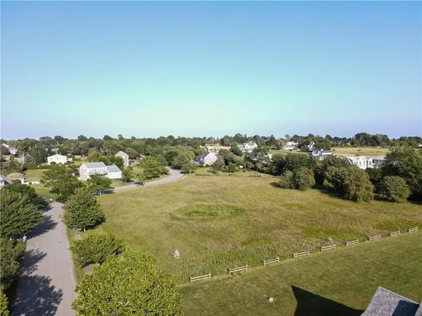 148 Trout Dr, Middletown, RI 02842