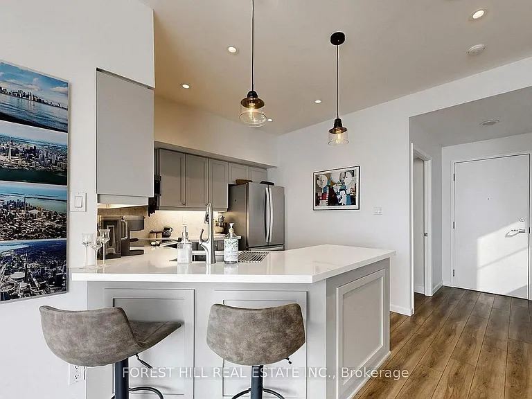 230 Queens Quay W #2816 — Photo 10