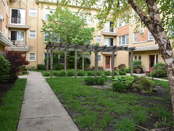 2nd image of 1951 Euclid Ave APT 102