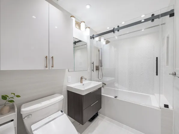 20 2nd Street image 3 of 39