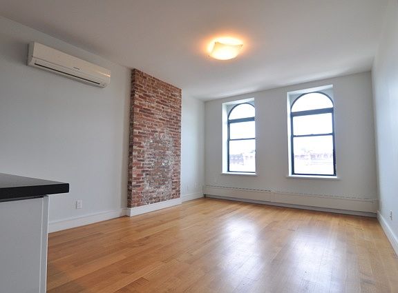 5th image of 276 Suydam St APT 2B