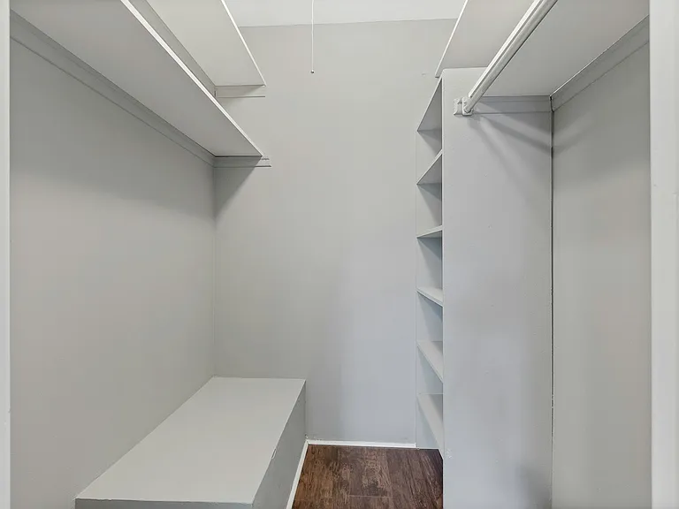 223 Foxhead Ct #B — Photo 10