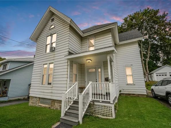 34 Churchill St, Little Falls, NY 13365