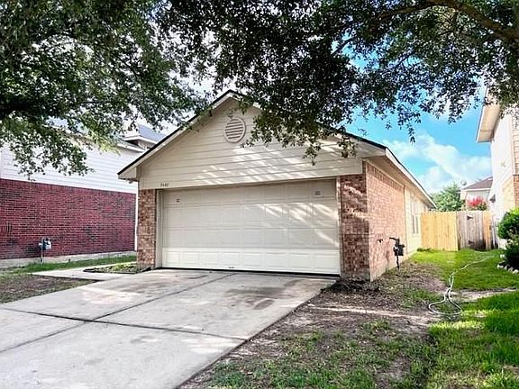 4th image of 7607 Legacy Pines Dr