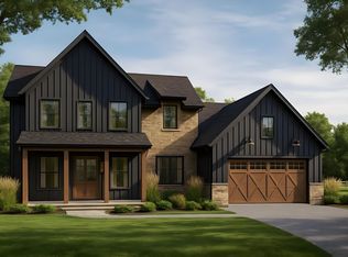 2 Cedar Dr, Kittery, ME 03904