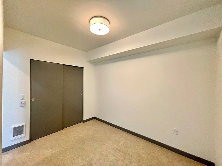 11903 NE 128th St #610 — Photo 8