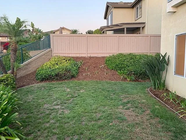 1615 Carriage Cir — Photo 27