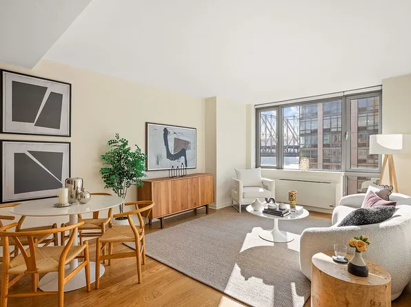 425 Main St APT 14H, New York, NY 10044