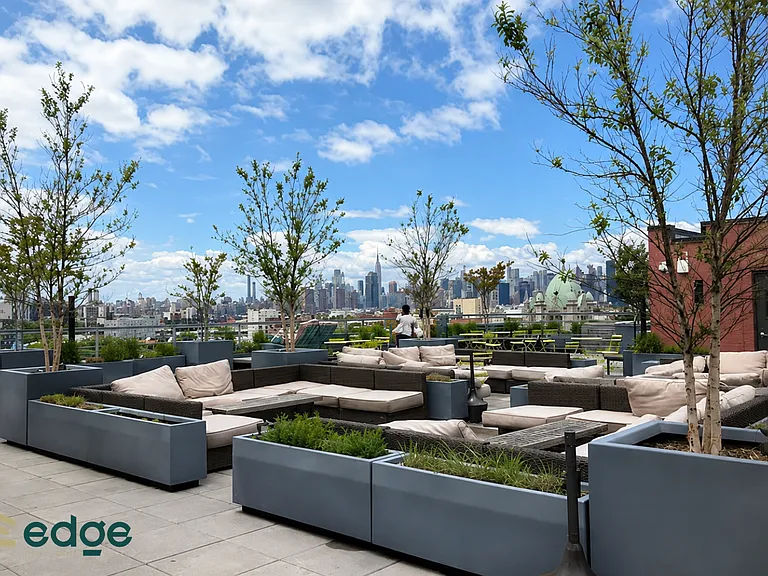 2 N Henry St #2B — Photo 12
