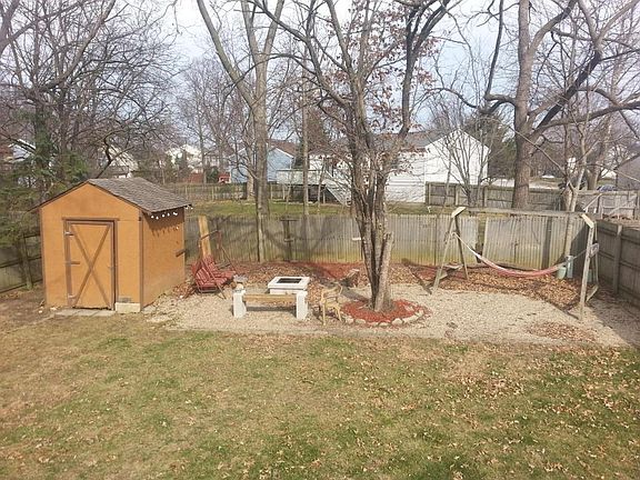 2nd image of 3938 Farm Brook Ln