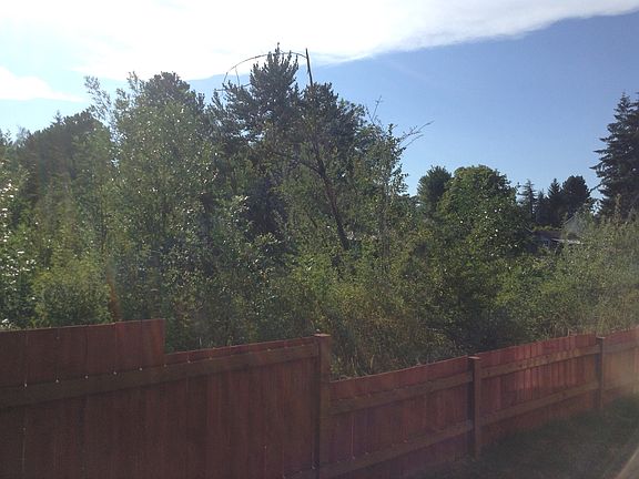 Custom fence, enjoy scenery!