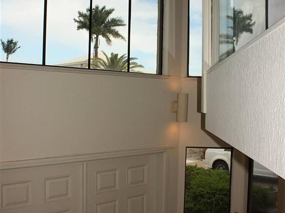 2nd image of 461 Renard Ct