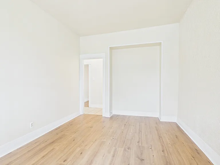 5328 S Calumet Ave #1R — Photo 12