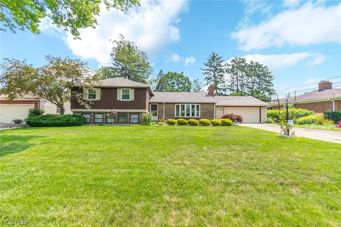 2971 Dade Ave photo 1