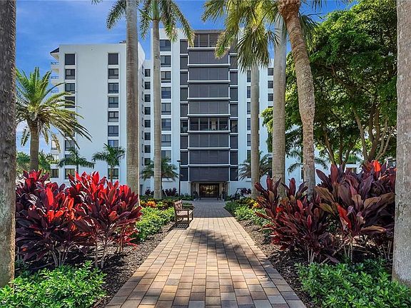 3rd image of 2400 Gulf Shore BLVD N #502
