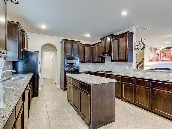 3rd image of 8712 Stacy Lynn Ln