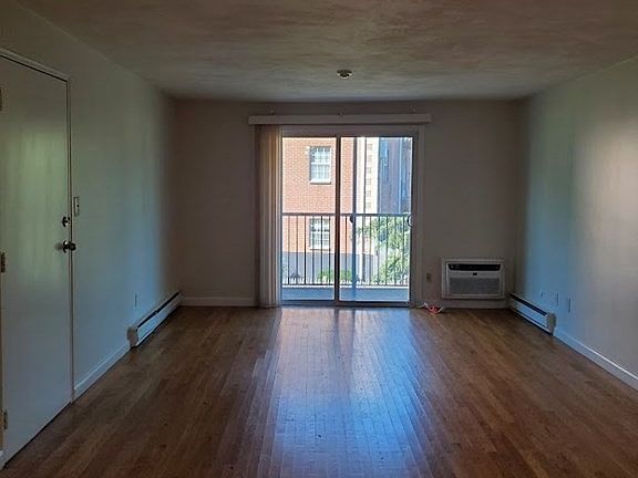 5th image of 55 Elmwood Park APT 14