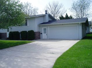 801 Lincoln St, Denver, IA 50622