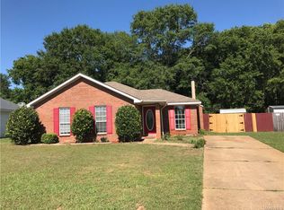 108 Foxdale Rd, Millbrook, AL 36054