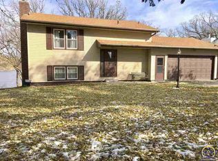 390 Lakeshore Dr, Alma, KS 66401