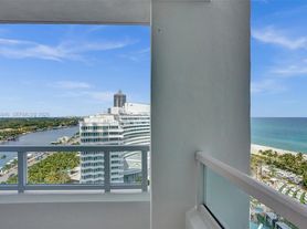 4401 Collins Ave