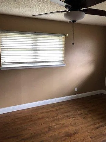 3 bed, 1637 sqft, $1,950 — Photo 3