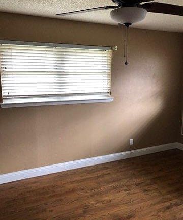 3rd image of 1537 Bardfield Ave