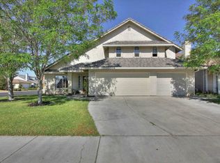 553 Cedarwood Ct, Los Banos, CA 93635