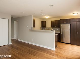 8708 SW 26th Way APT 25, Portland, OR 97219