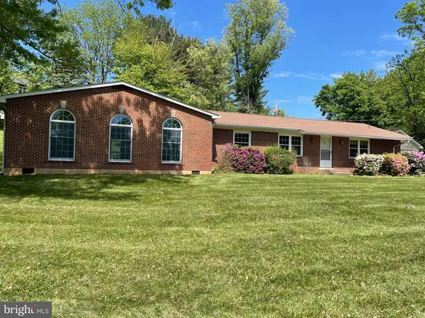 9552 Birmingham Dr, Manassas, VA 20111