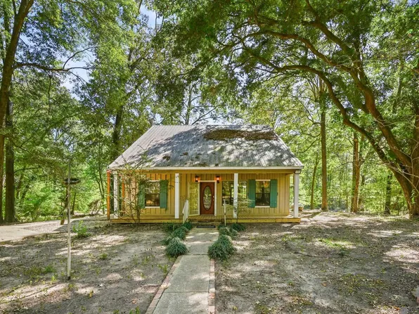 7050 Reed Rd, Saint Francisville, LA 70775