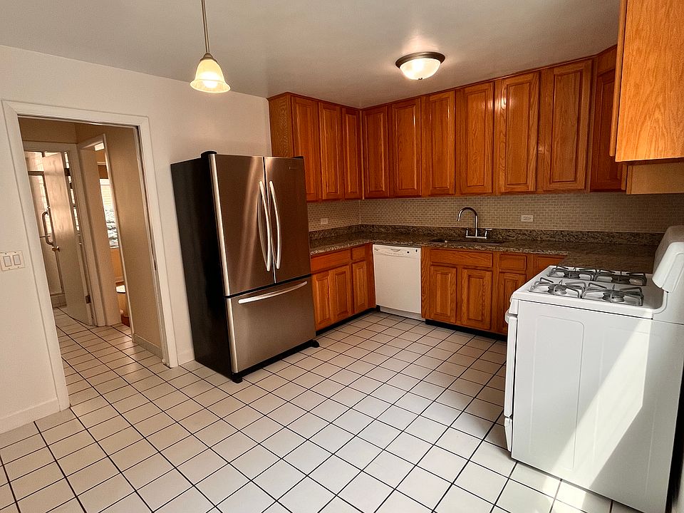 Kitchen with dining area