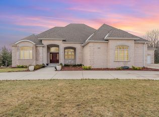 87 Sawmill Creek Trl, Saginaw, MI 48603