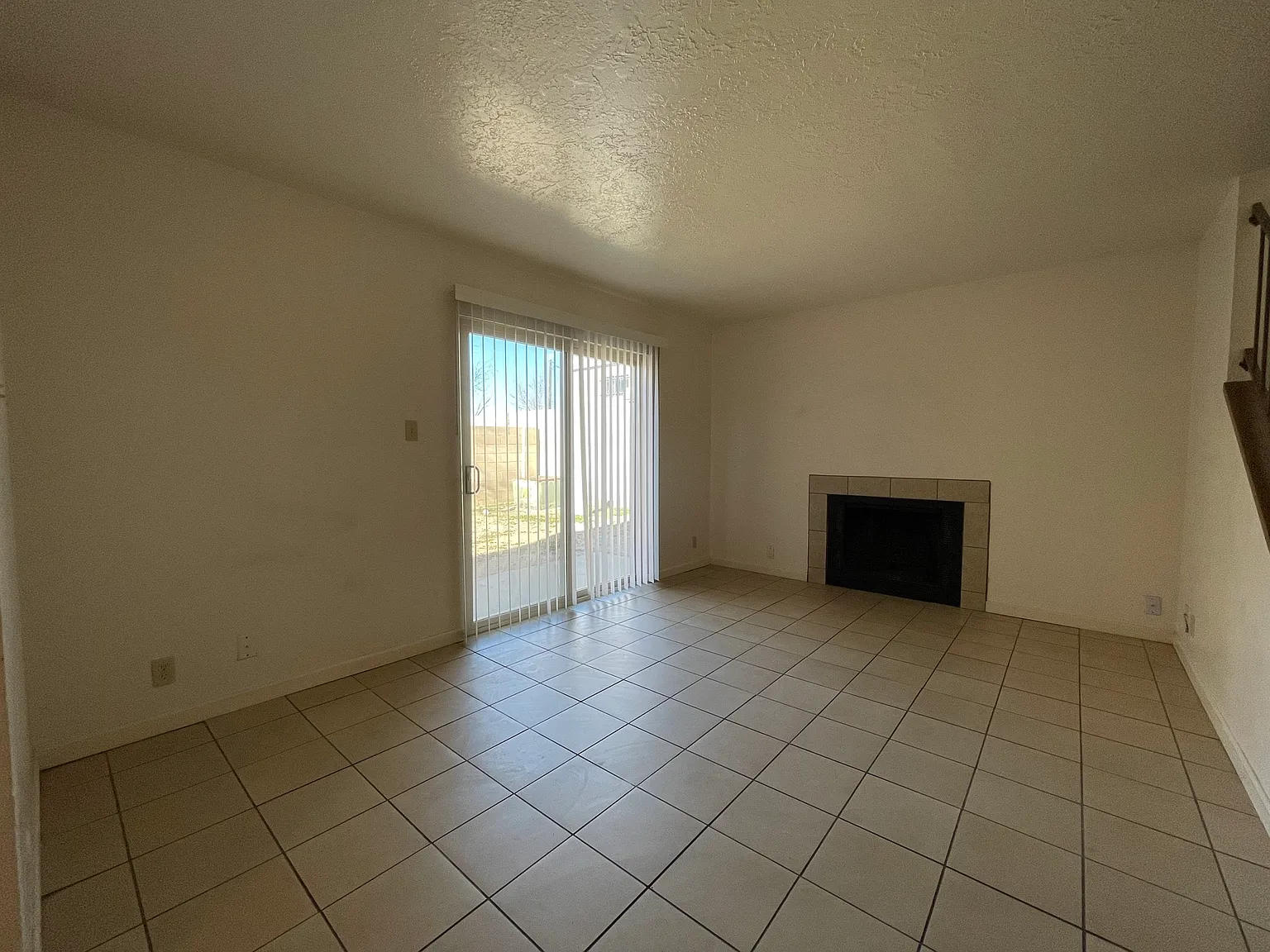3617 Wellesley Drive Northeast - C — Photo 2