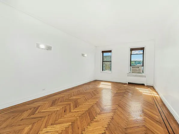 687 W 204th St APT 6E, New York, NY 10034