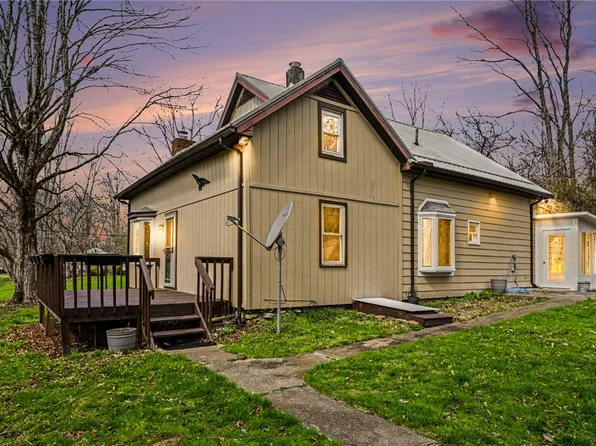 989 Ogden Rd, Wilmington, OH 45177