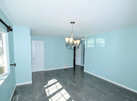5th image of 23W670 Bryn Mawr Ave