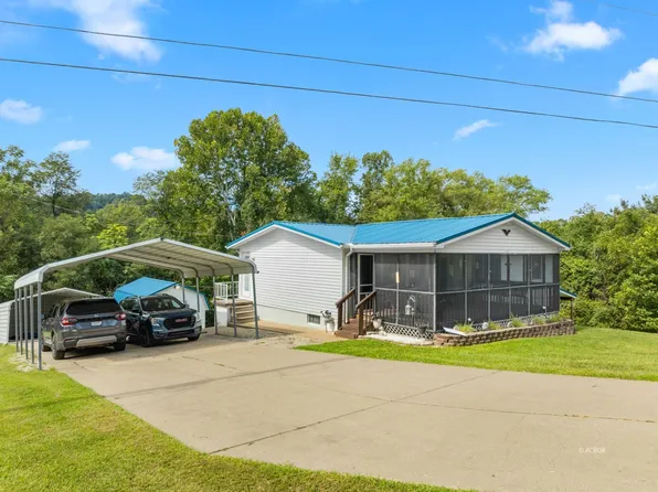1903 Raccoon Rd, Gallipolis, OH 45631
