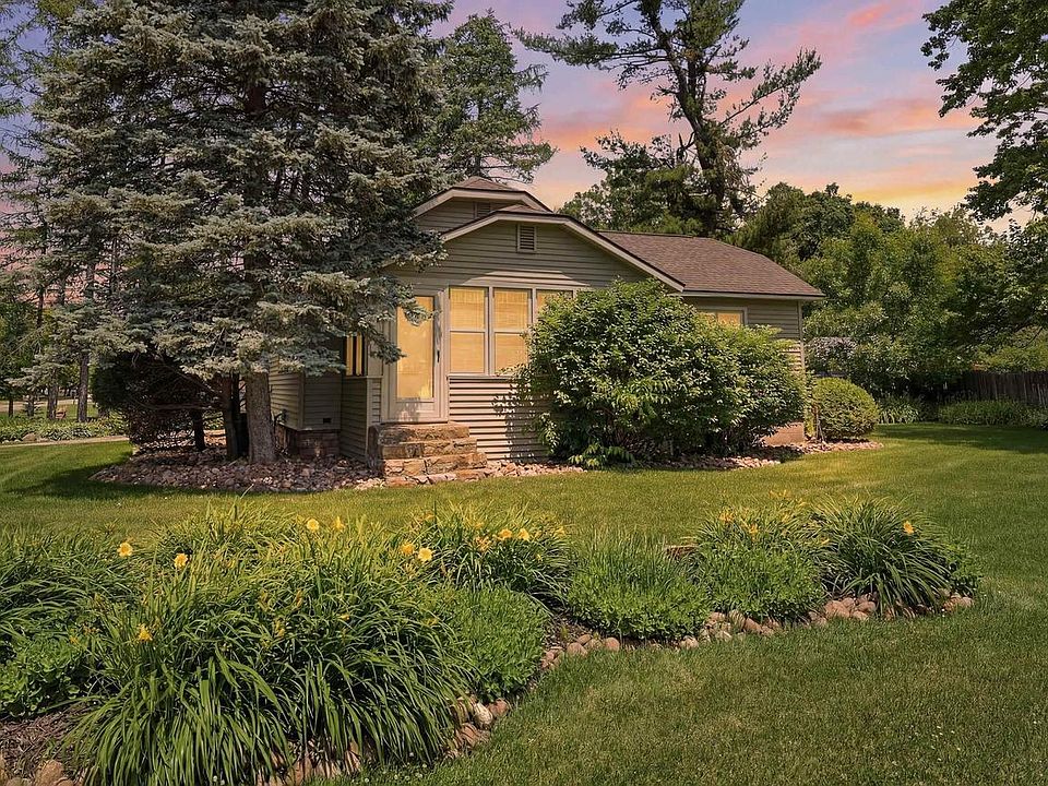 1st image of 300 MC DILL AVENUE